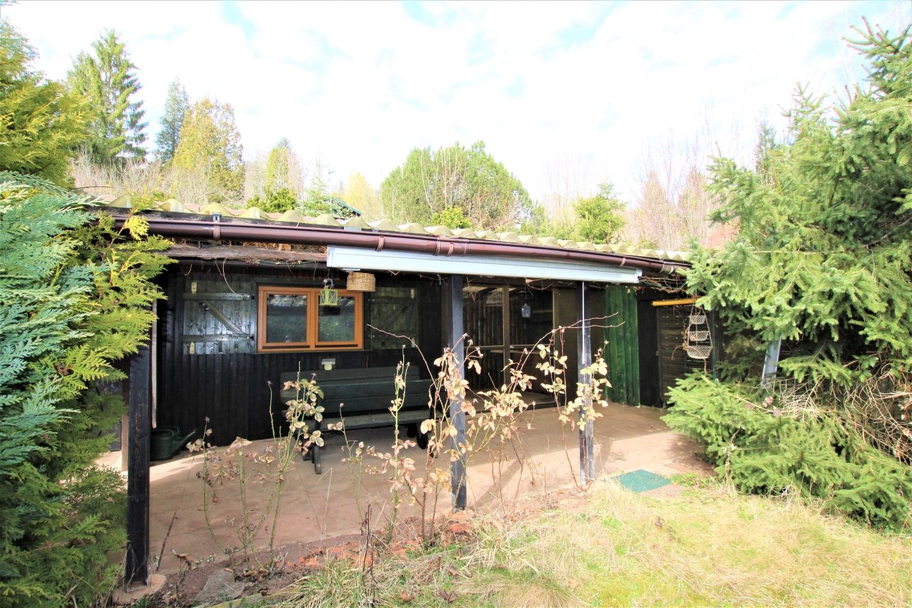 gartengrundstueck-in-ruhiger-lage-mit-schoenem-haeuschen 