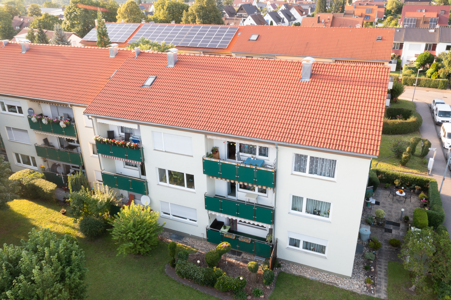 sehr-schoene-3-5-zimmer-wohnung-in-sehr-ruhiger-lage 