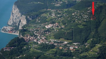 BEREITS VERKAUFT/VERMIETET Baugrundstück mit Seeblick in Tremosine