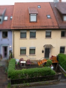 BEREITS VERKAUFT/VERMIETET Mehrfamilienhaus (3 Wohnungen) in zentraler Lage und sehr viel Potenzial!