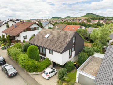 gepflegtes Einfamilienhaus in bevorzugter Wohnlage von Oberstenfeld mit schönem Grundstück!